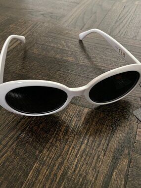 Sunglasses Luxe NWT Brand New White Retro-Style Sunglasses